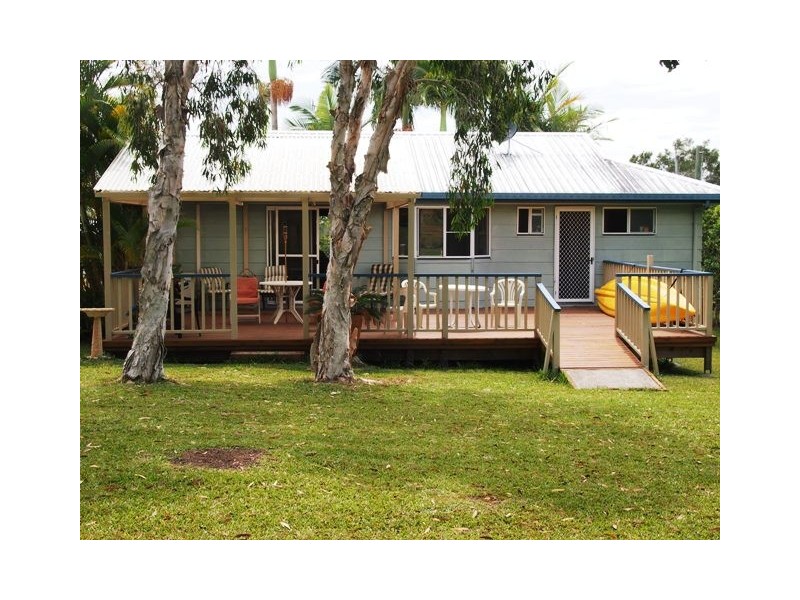 98 Investigator Avenue, Cooloola Cove QLD 4580