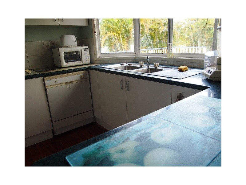98 Investigator Avenue, Cooloola Cove QLD 4580