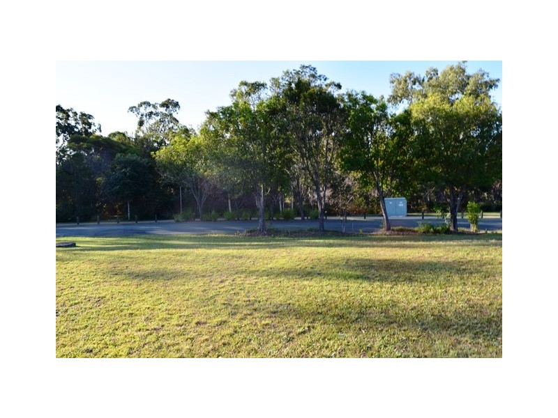 16 Creekside Esp, Cooloola Cove QLD 4580