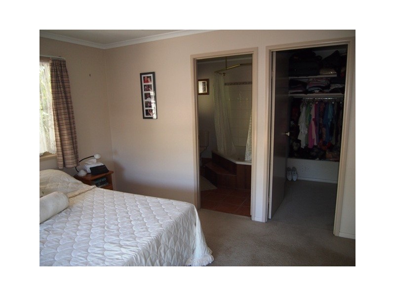 12 Sweetlip Circle, Tin Can Bay QLD 4580