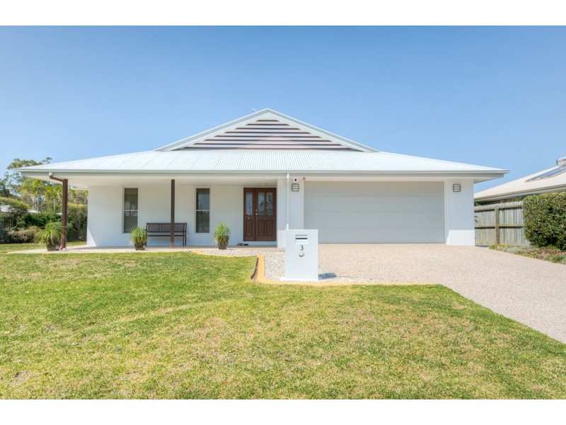 3 Lomandra Avenue, Cooloola Cove QLD 4580