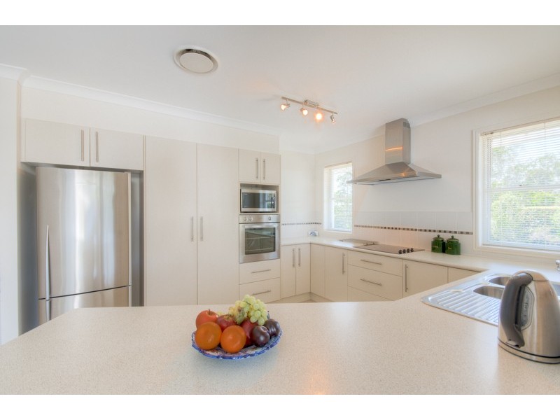 3 Lomandra Avenue, Cooloola Cove QLD 4580