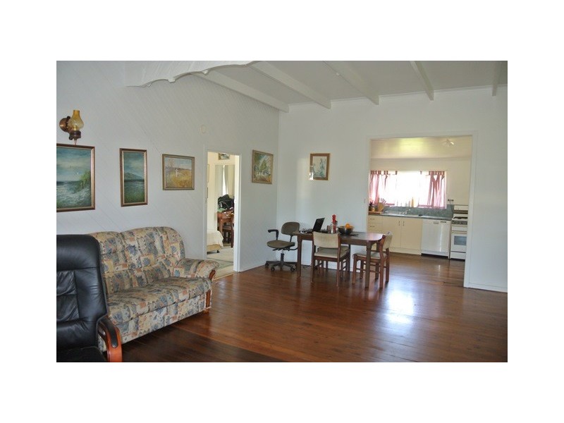 2 Bream St, Tin Can Bay QLD 4580