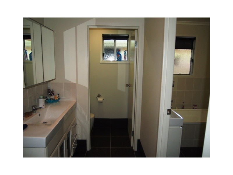 18 Queen Elizabeth Drive, Cooloola Cove QLD 4580