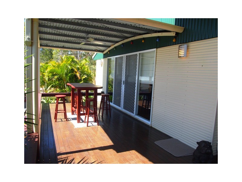 18 Queen Elizabeth Drive, Cooloola Cove QLD 4580