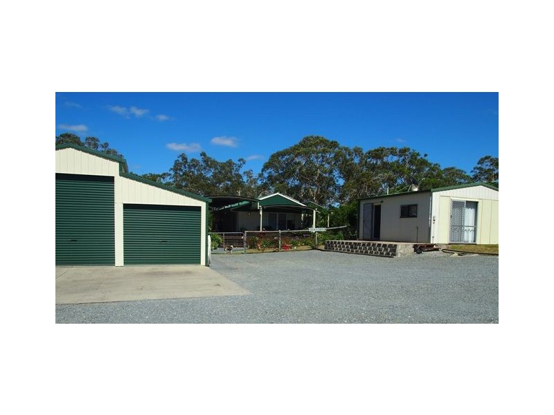 18 Queen Elizabeth Drive, Cooloola Cove QLD 4580