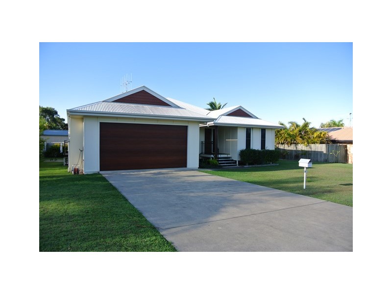 4 Aramac Court, Tin Can Bay QLD 4580