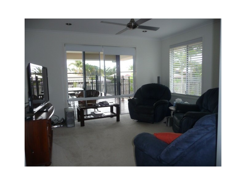 4 Aramac Court, Tin Can Bay QLD 4580