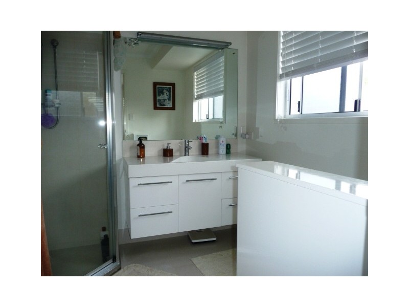 4 Aramac Court, Tin Can Bay QLD 4580