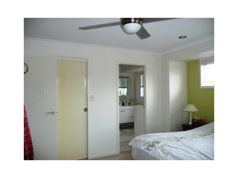 4 Aramac Court, Tin Can Bay QLD 4580