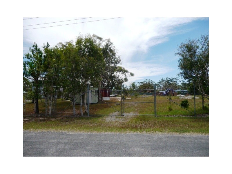 200 Queen Elizabeth Dr, Cooloola Cove QLD 4580
