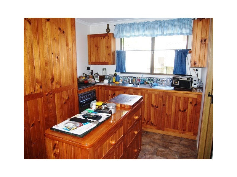 20 Oyster Parade, Tin Can Bay QLD 4580