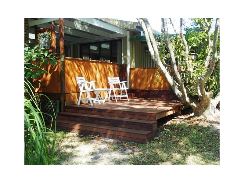 20 Oyster Parade, Tin Can Bay QLD 4580
