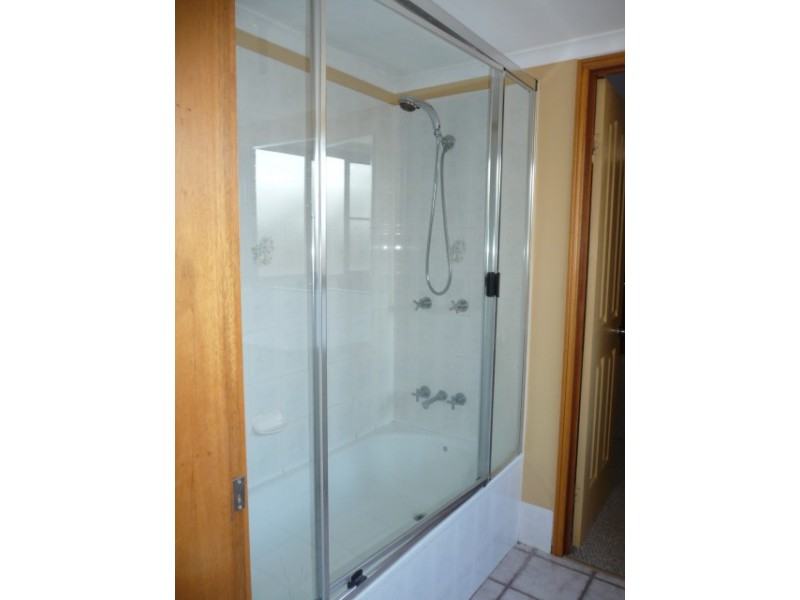 1 Orchid Ct, Tin Can Bay QLD 4580