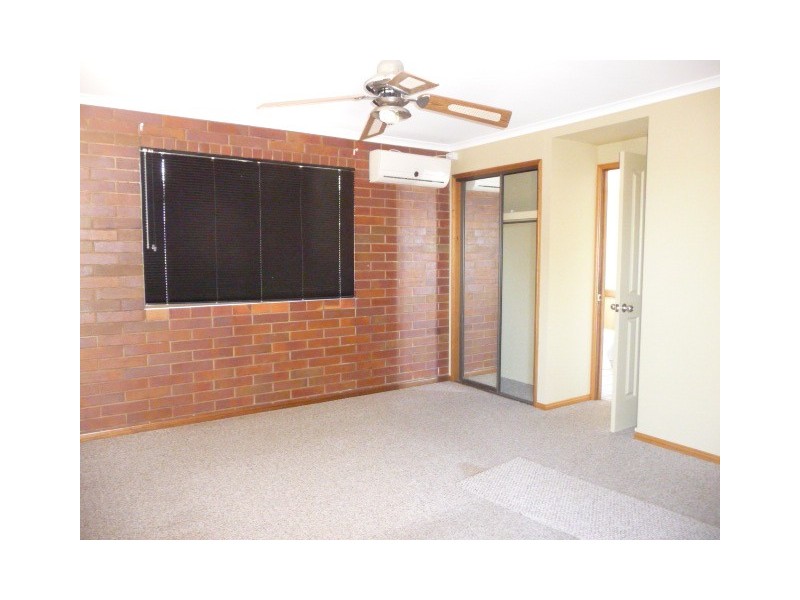 1 Orchid Ct, Tin Can Bay QLD 4580
