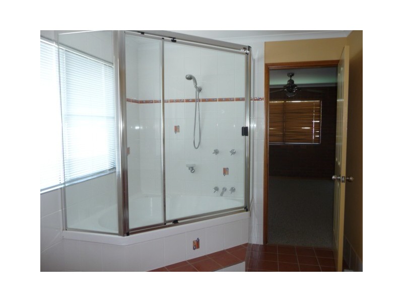 1 Orchid Ct, Tin Can Bay QLD 4580