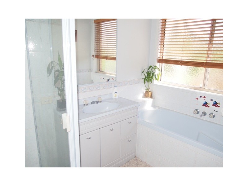 96 Bayside Road, Cooloola Cove QLD 4580