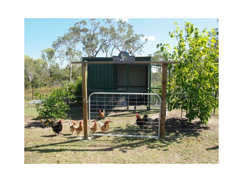 96 Bayside Road, Cooloola Cove QLD 4580