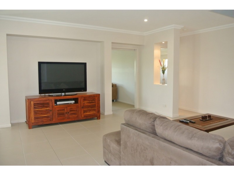40 Tuna Way, Tin Can Bay QLD 4580