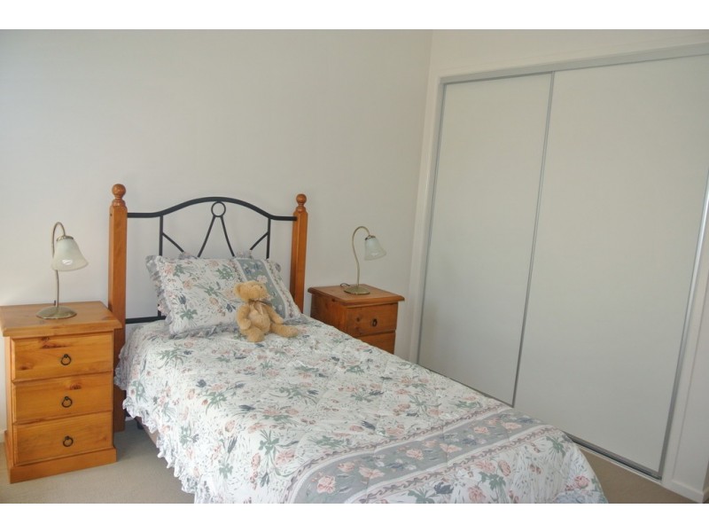 40 Tuna Way, Tin Can Bay QLD 4580