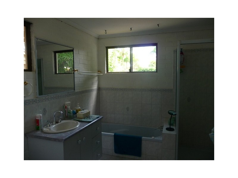 14 Oyster Parade, Tin Can Bay QLD 4580