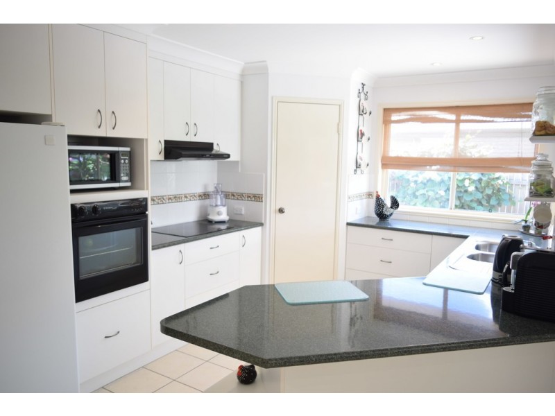 24 Acacia Crescent, Tin Can Bay QLD 4580