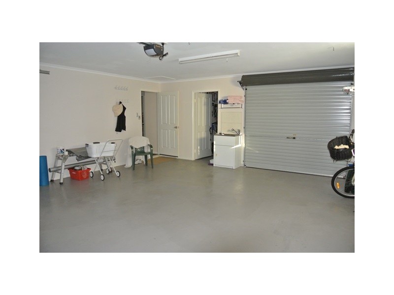 18 Banksia Ave, Tin Can Bay QLD 4580