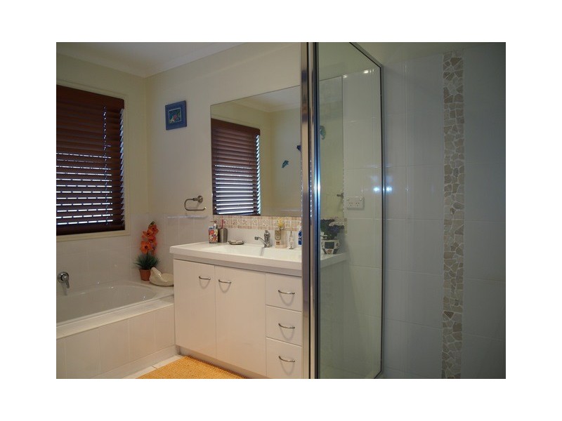 21 Kanimbla Avenue, Cooloola Cove QLD 4580