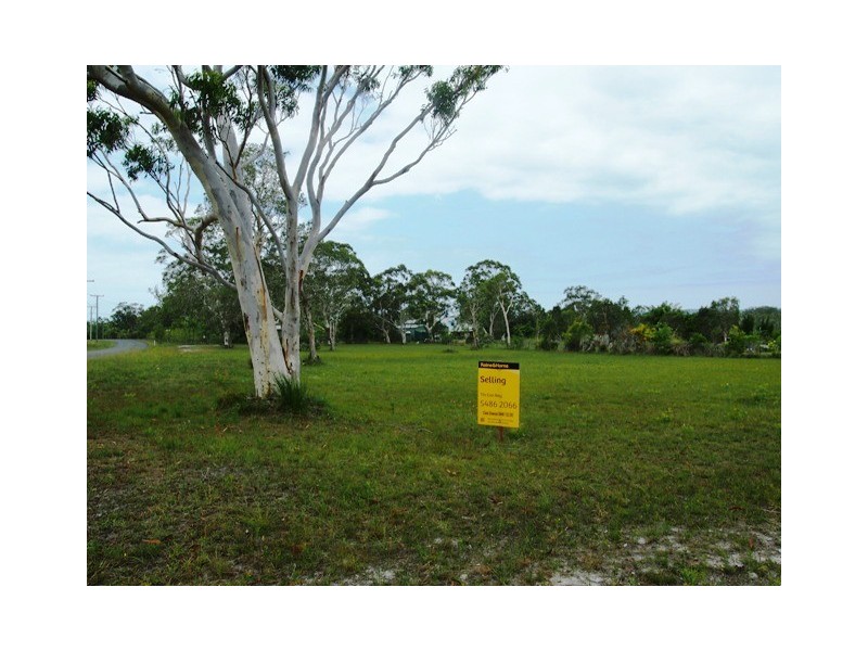13 Waratah Drive, Cooloola Cove QLD 4580