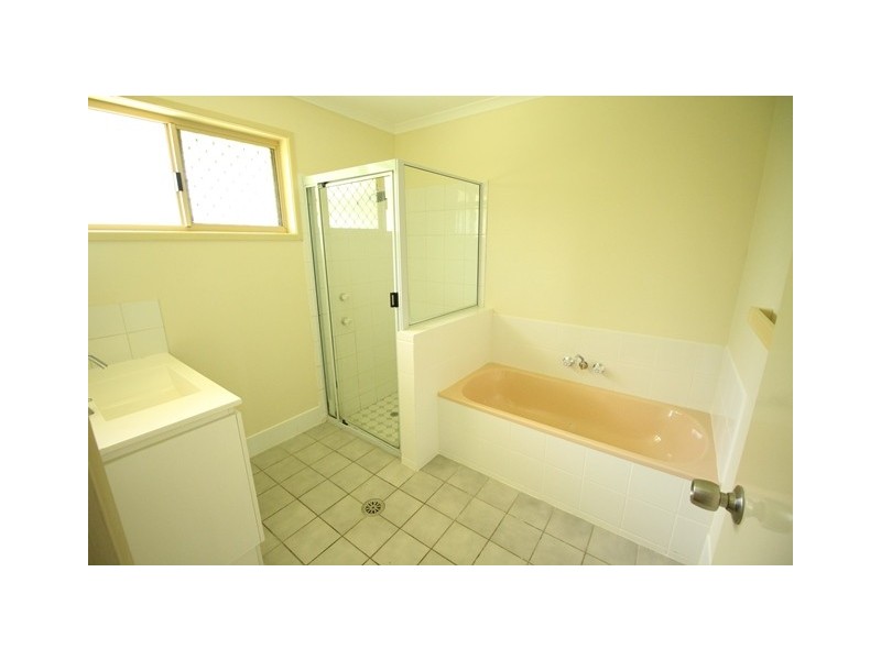 2 Essex Court, Cooloola Cove QLD 4580