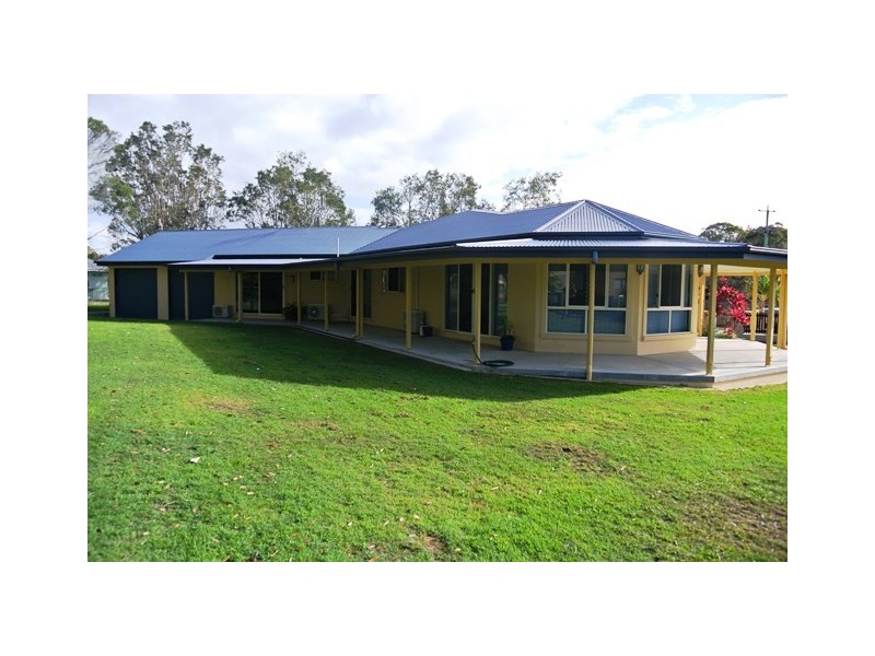 111 Emperor Street, Tin Can Bay QLD 4580