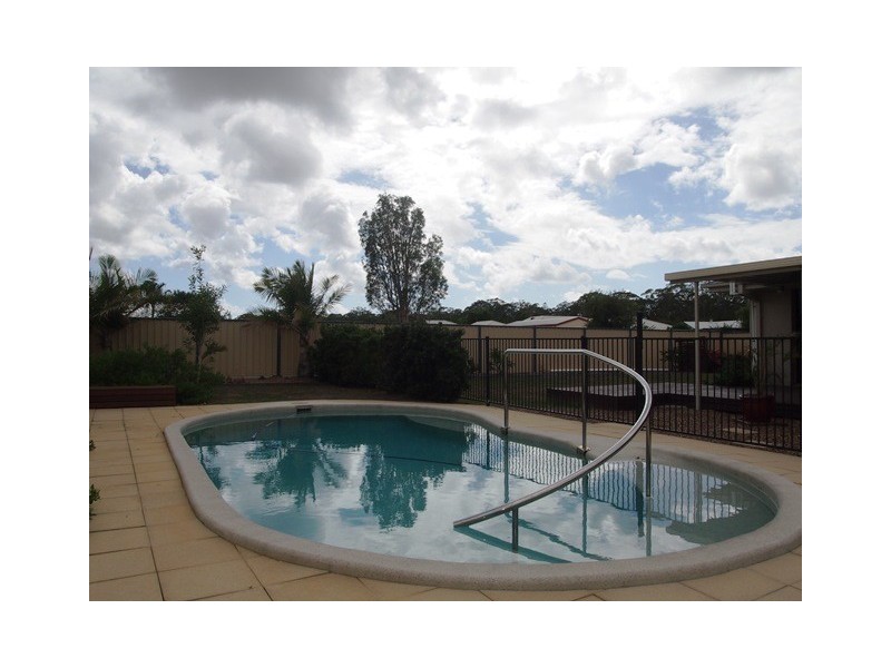 12 Capstan Court, Cooloola Cove QLD 4580