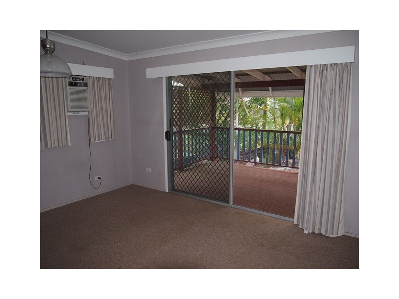 4 Beagle Avenue, Cooloola Cove QLD 4580