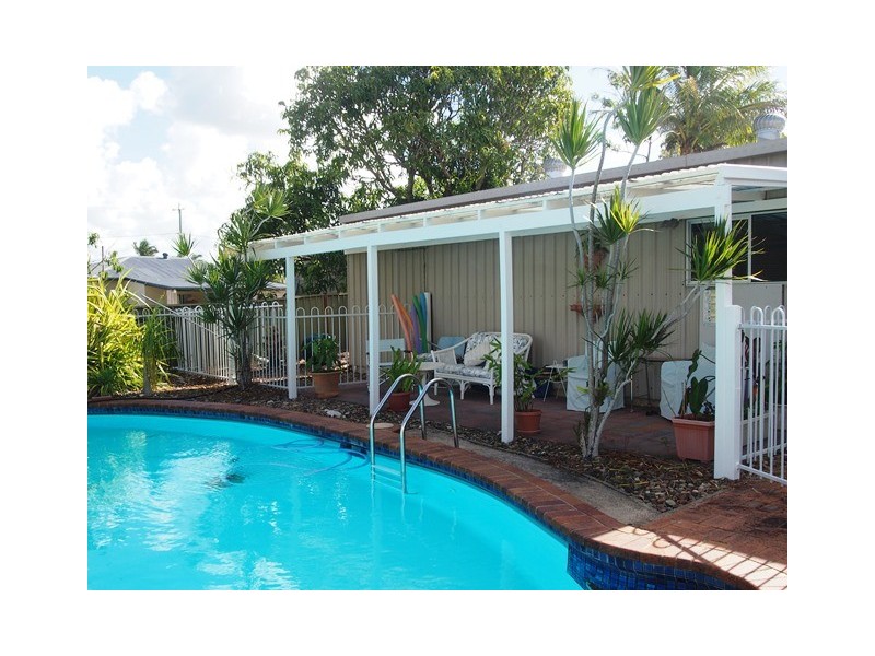 20 Bream Street, Tin Can Bay QLD 4580