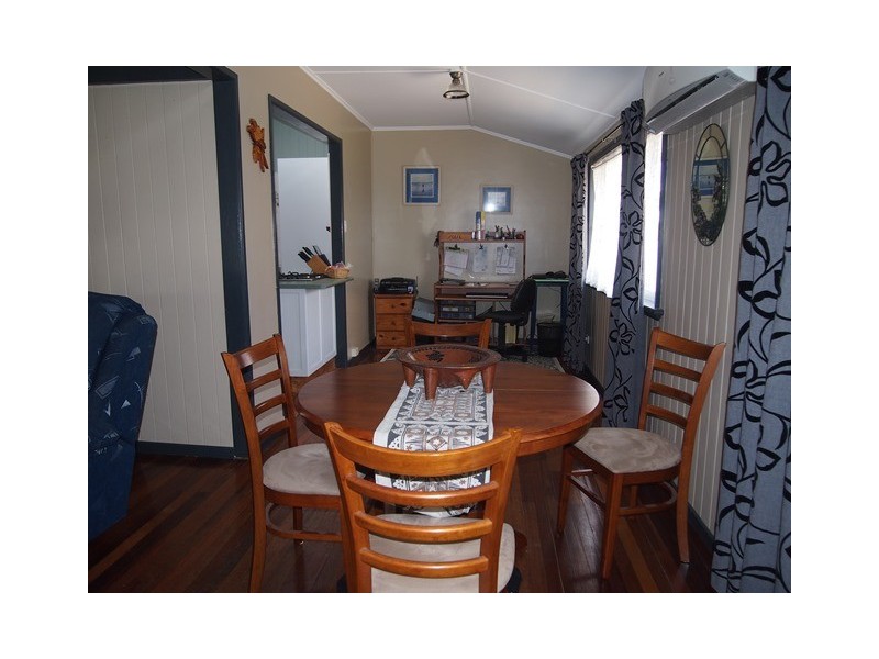 15 Whiting St, Tin Can Bay QLD 4580