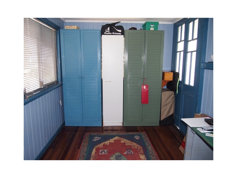 15 Whiting St, Tin Can Bay QLD 4580