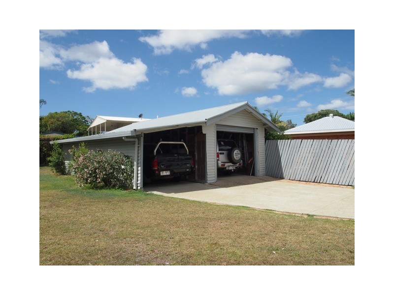 15 Whiting St, Tin Can Bay QLD 4580