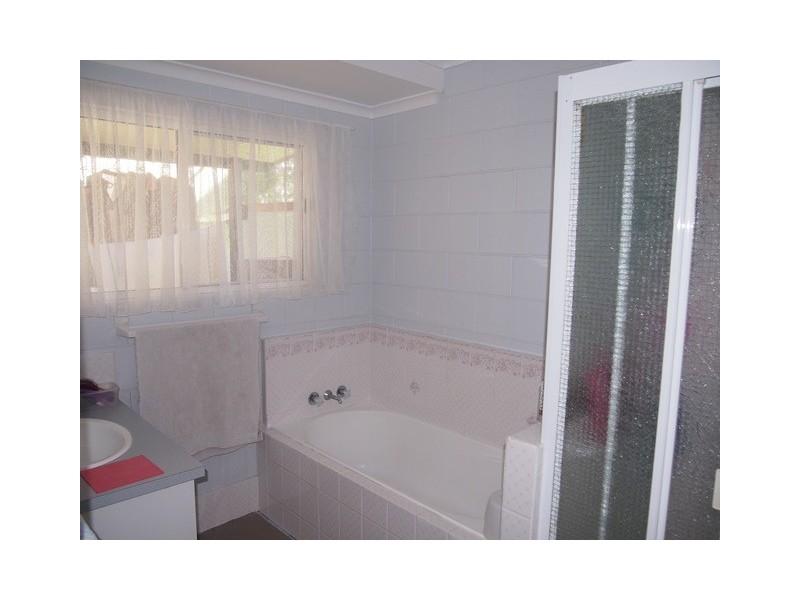 180 Queen Elizabeth Drive, Cooloola Cove QLD 4580