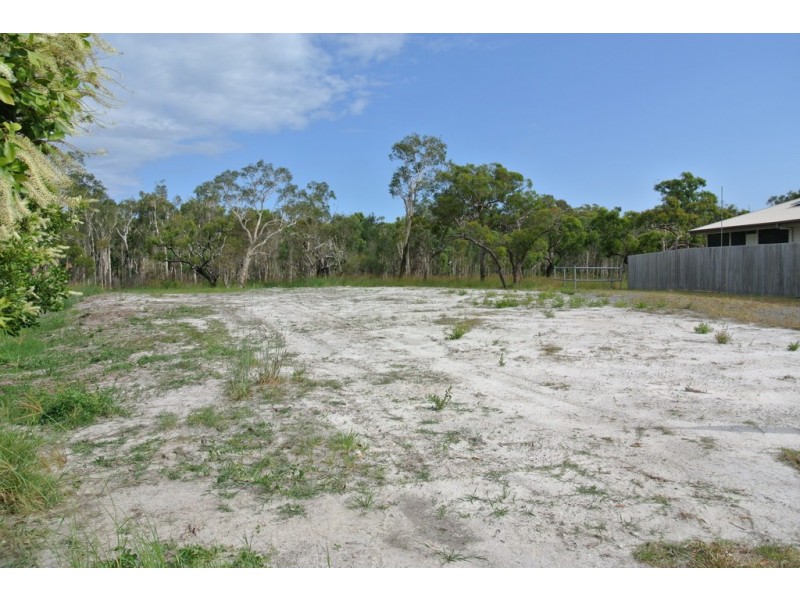 37 Summer Way, Tin Can Bay QLD 4580