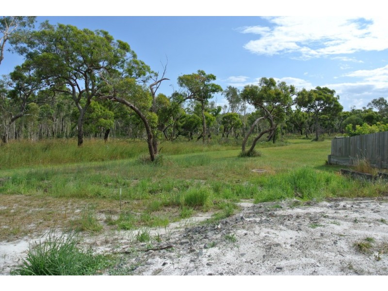 37 Summer Way, Tin Can Bay QLD 4580