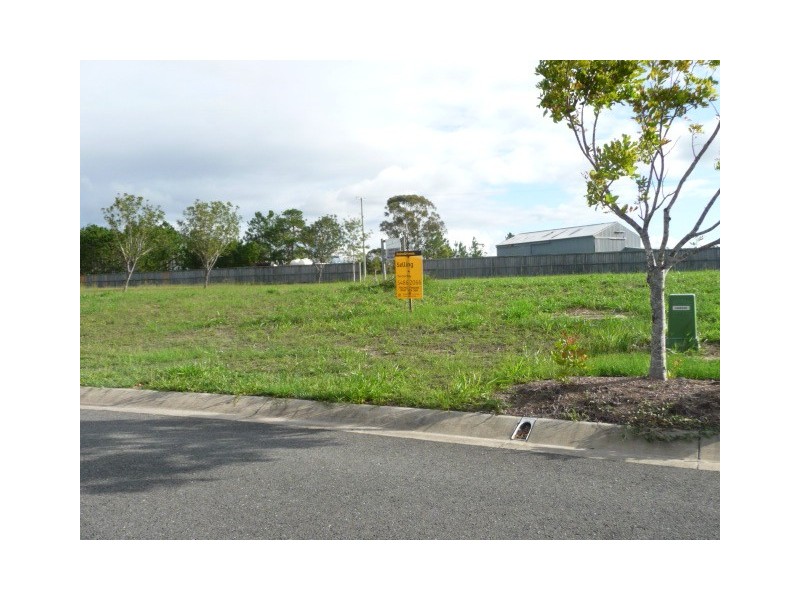 22 Dianella Ct, Cooloola Cove QLD 4580