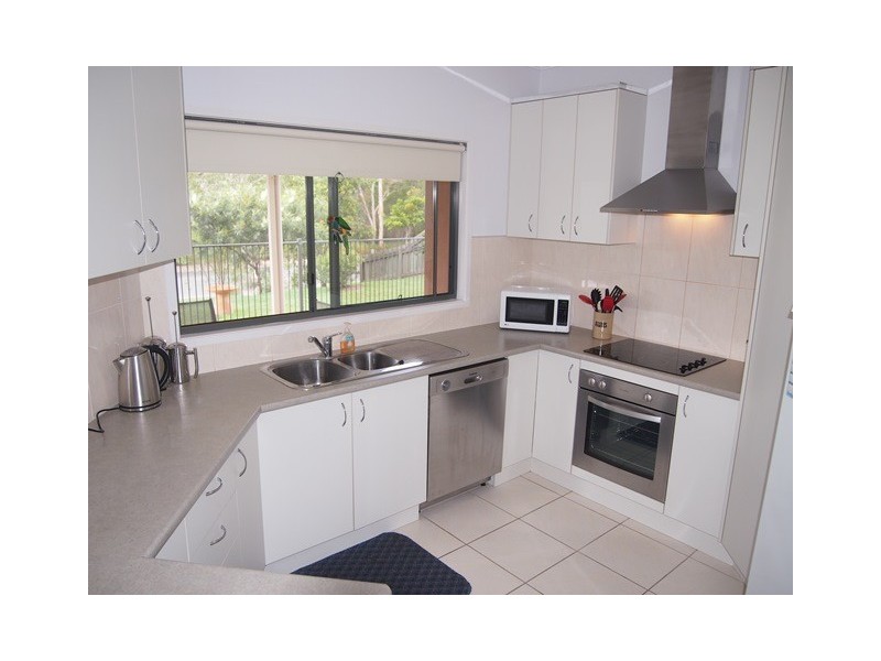 1 Lomandra Avenue, Cooloola Cove QLD 4580