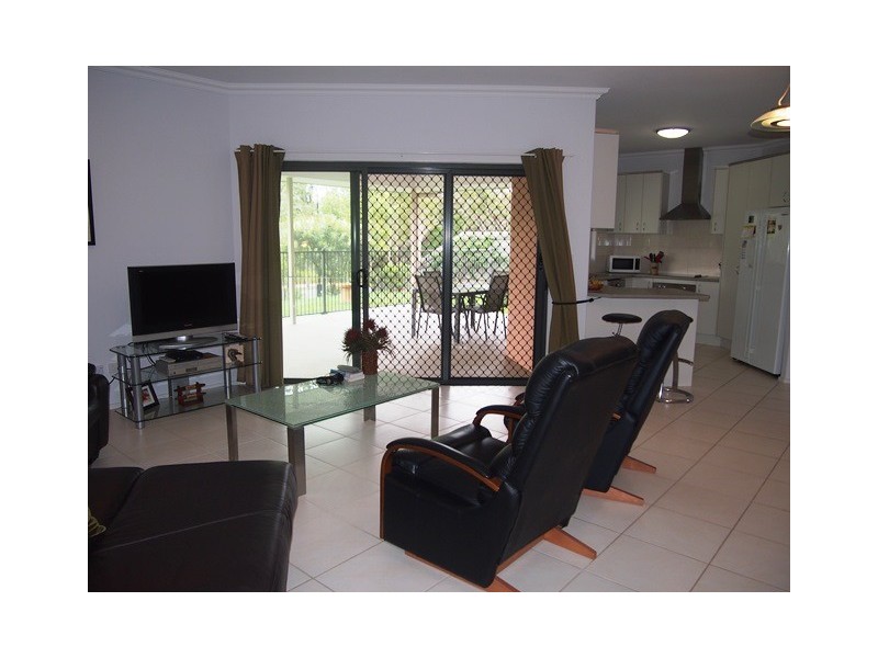 1 Lomandra Avenue, Cooloola Cove QLD 4580