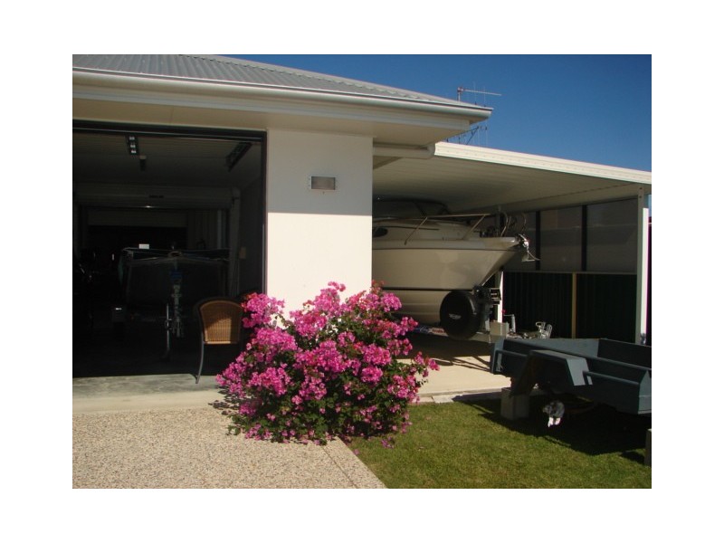 78 Esplanade, Tin Can Bay QLD 4580