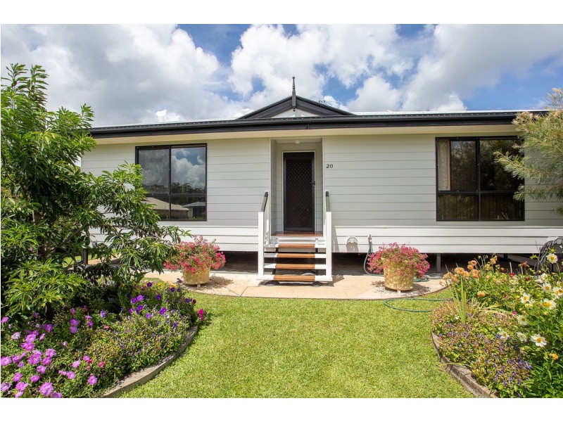 20 Kanimbla Ave, Cooloola Cove QLD 4580