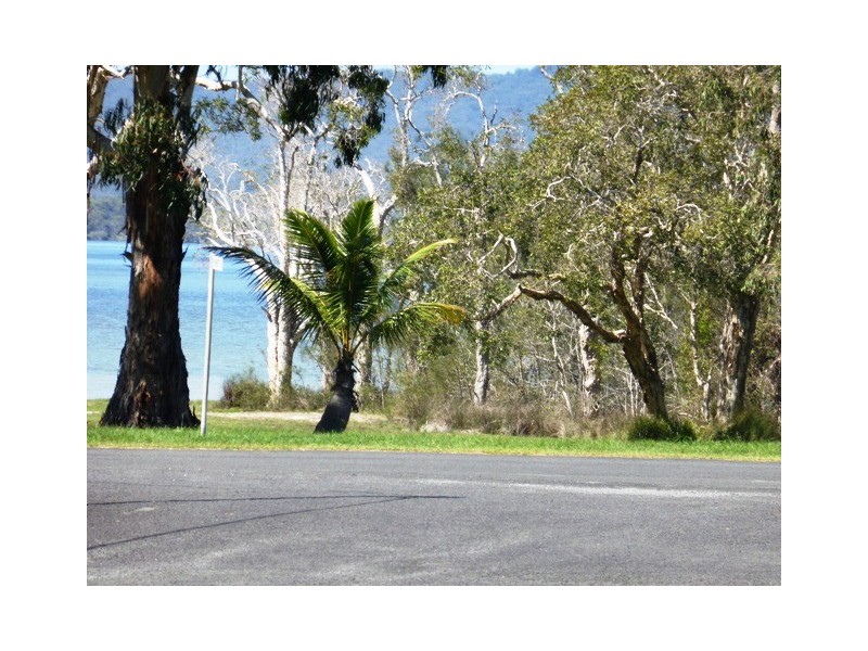 8 Parrot Street, Tin Can Bay QLD 4580