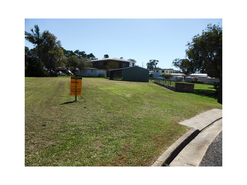 8 Parrot Street, Tin Can Bay QLD 4580