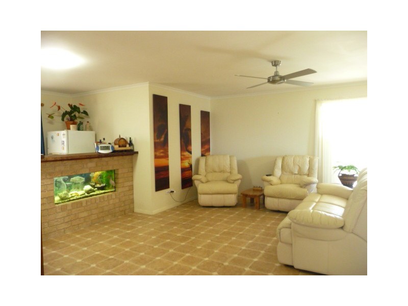 64 Nautilus Dr, Cooloola Cove QLD 4580