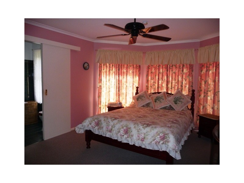 7 Olympia Ct, Cooloola Cove QLD 4580