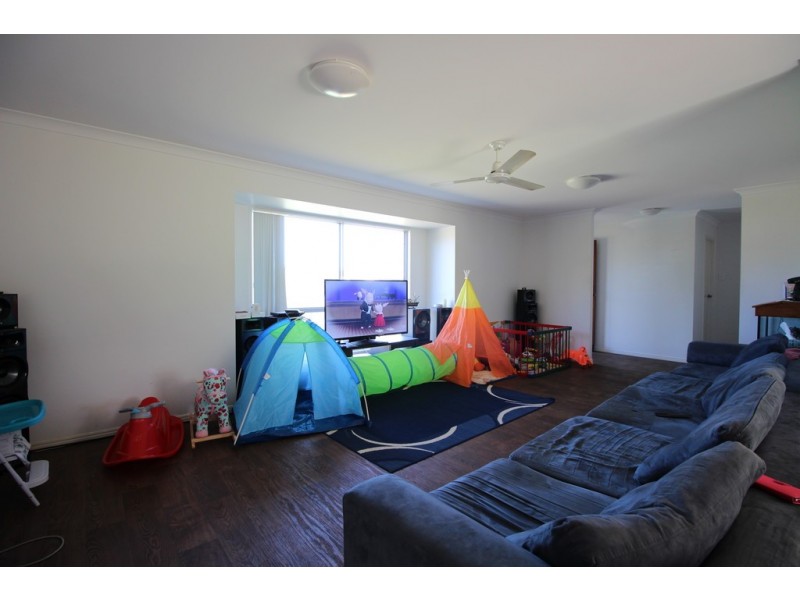 17 Habitat Circuit, Cooloola Cove QLD 4580